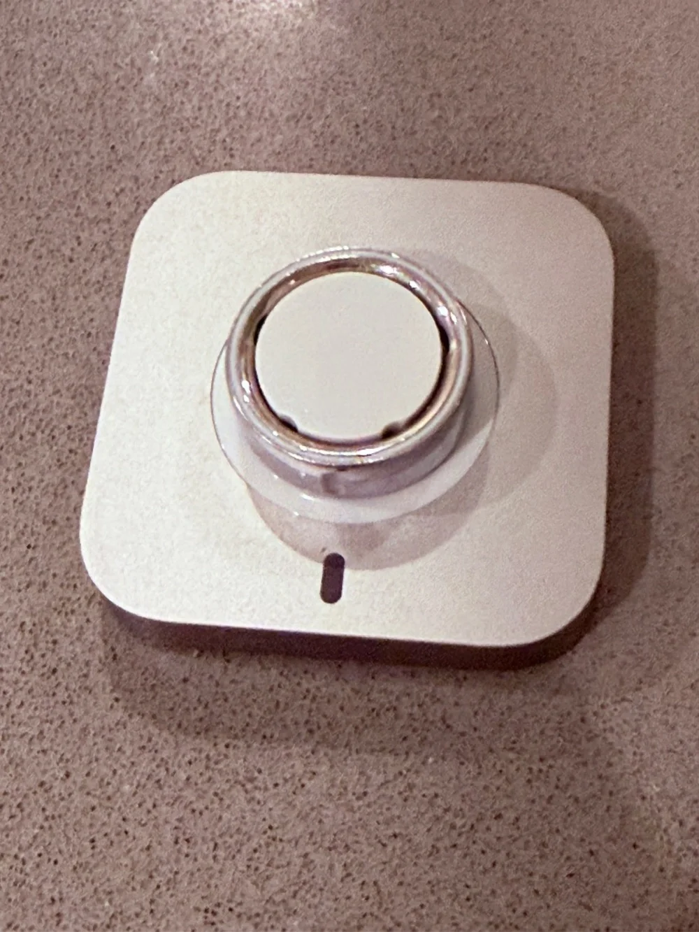 Oura Ring 4 - Silver (Size 8)